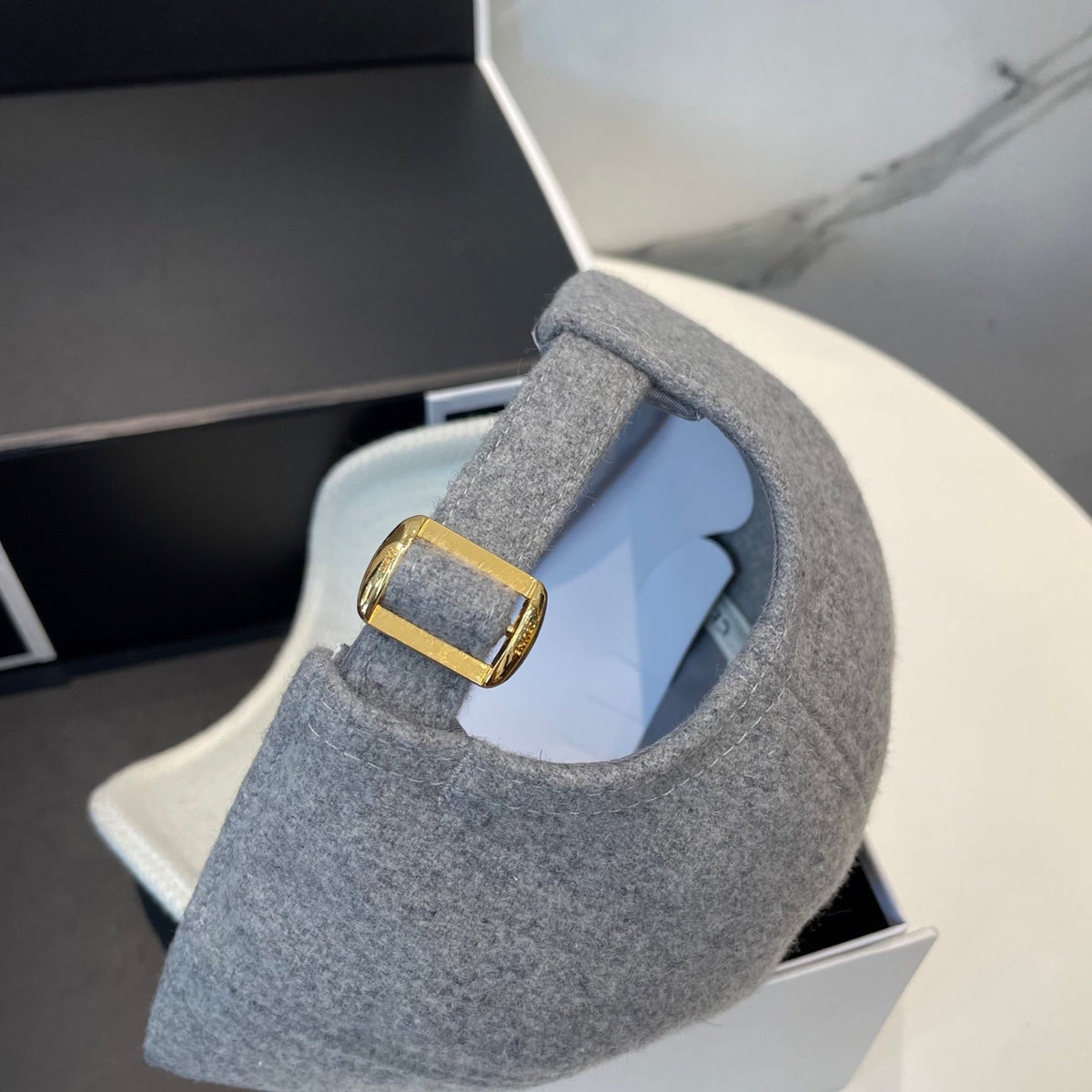CELINE BASEBALL CAP MODEL 652409 IN WHITE AND GRAY FELTED FABRIC