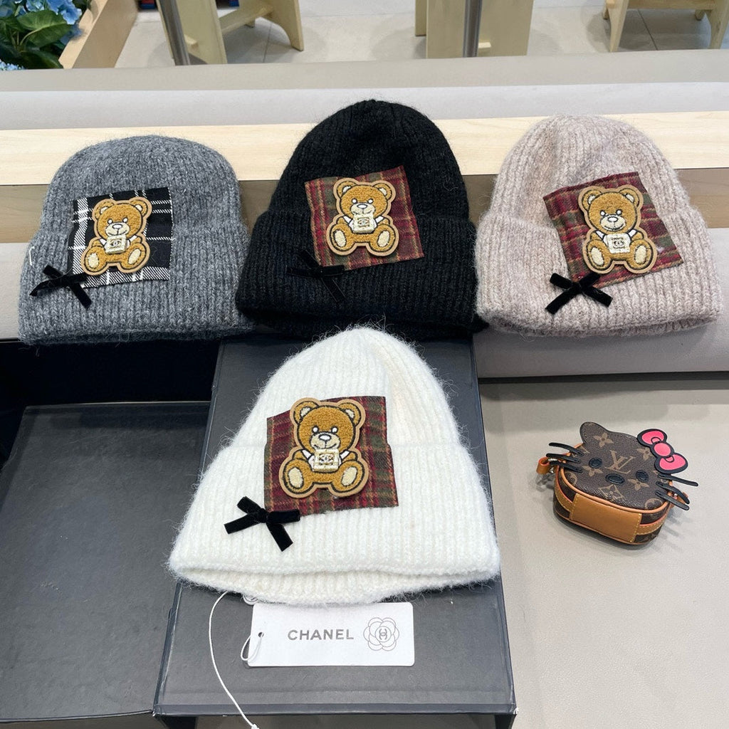 CHANEL BEANIE HAT IN CAMEL BEIGE WOOL WITH BOW 421255