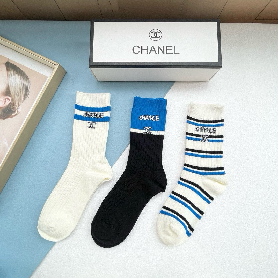 CHANEL CREW SOCKS 417396 ( 1 BOX )