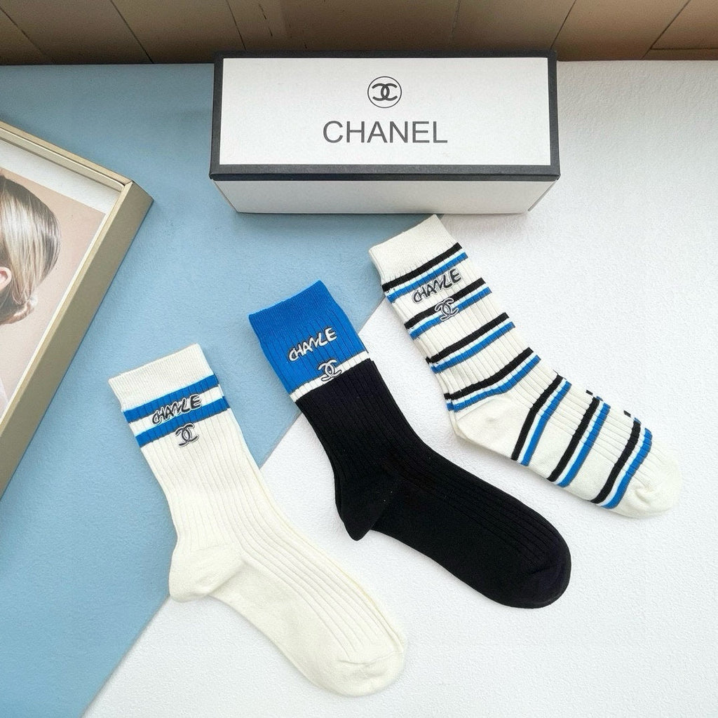CHANEL CREW SOCKS 423925 (1 BOX)